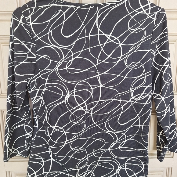 Unbranded Petite Pullover SzSP Black/White Abstract 3/4 Sleeves SpandexBlend EUC - Picture 8 of 12